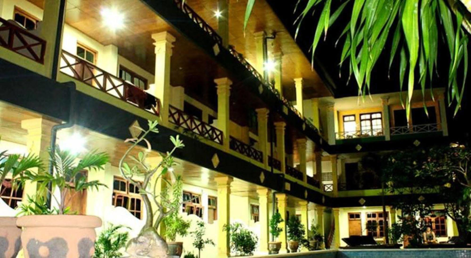 Beneyasa Beach Inn 2 Кута Экстерьер фото