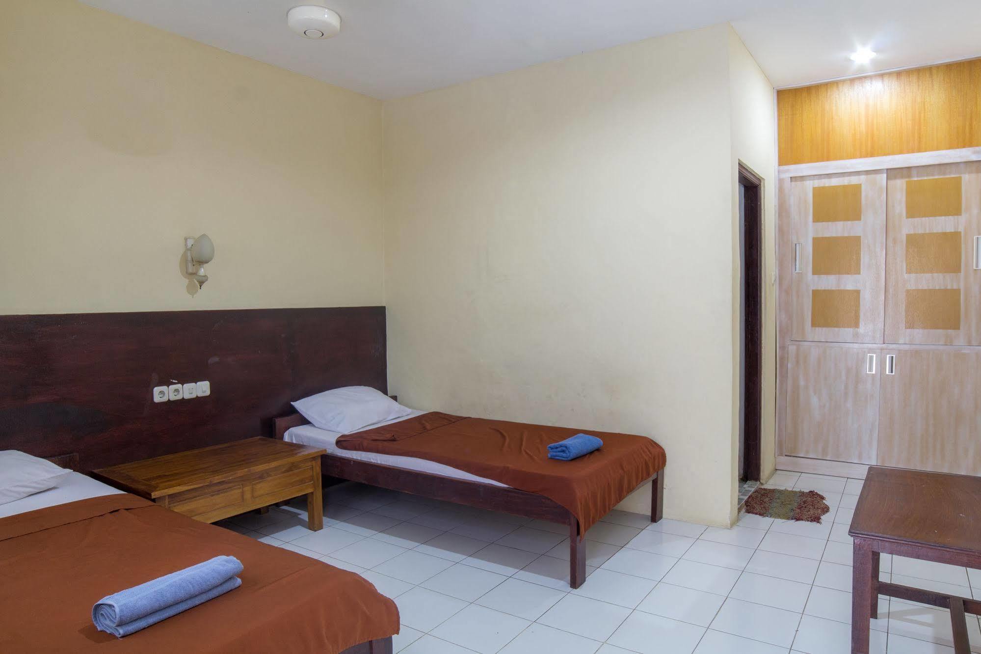 Beneyasa Beach Inn 2 Кута Экстерьер фото