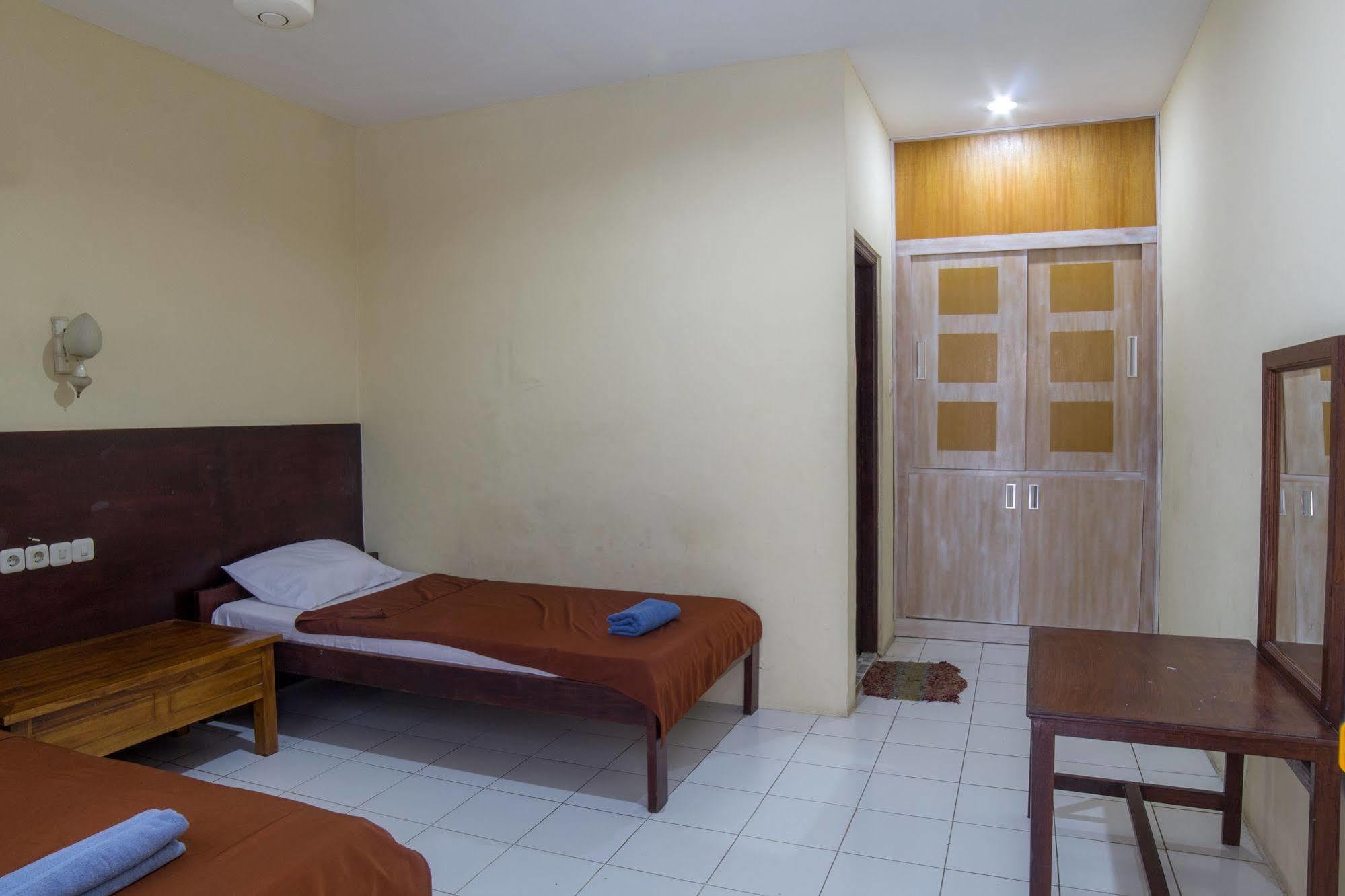 Beneyasa Beach Inn 2 Кута Экстерьер фото